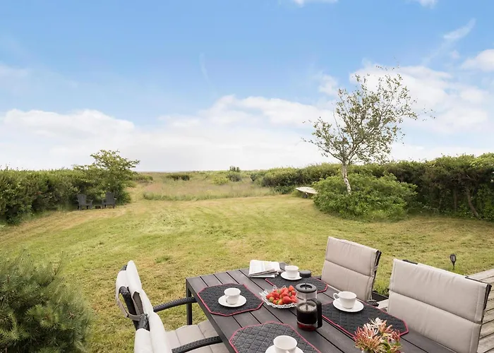 3 Bedroom Lovely In Ferienhaus *